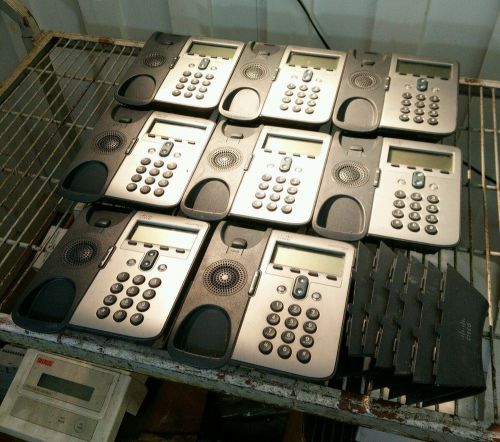 Lot of 8 CISCO 7911G IP PHONES w/ 6 Stands