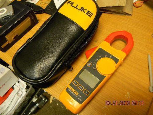 FLUKE 324 PLUS AC CLAMP METER TRUE RMS with Case &amp; Leads!