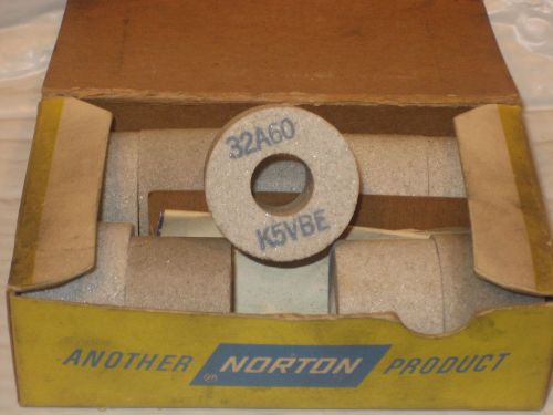 NORTON GRINDING WHEELS 9 pcs. 1-1/2&#034; x 1&#034; x 5/8&#034; Alundum 60 grit