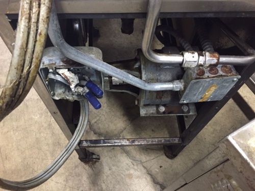 HENNY PENNY 500 PRESSURE FRYER