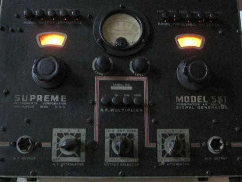 Antique  Supreme Instruments Co. Model 561 combo A.F. and R.F. Signal Generator