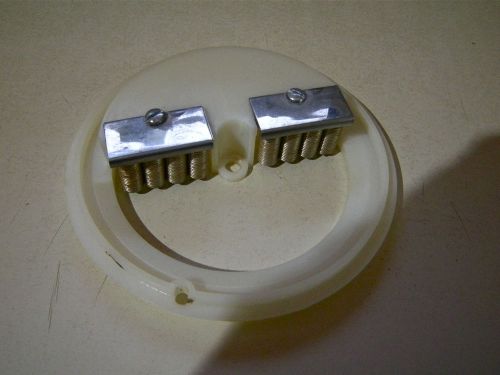 NORTHWESTERN BULK VENDING DEEP BRUSH HOUSING FOR ADJUSTABLE MERCHANDISE WHEEL