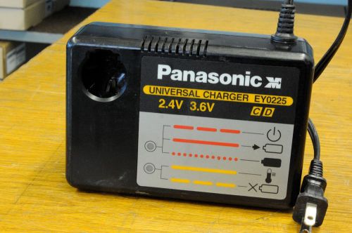 PANASONIC EY0225 2.4V and 3.6V CD charger for portable tools
