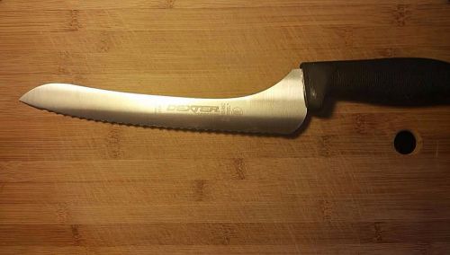 9-Inch  Offset Scalloped Bread Knife #SG163-9SCB. SofGrip by Dexter Russell. NSF
