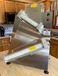 Doyon DL18S countertop dough roller in excellent shape.  Very little use.