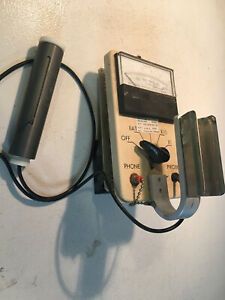 Atomic Products Radiological Radiation Survey Meter Geiger Counter With probe.
