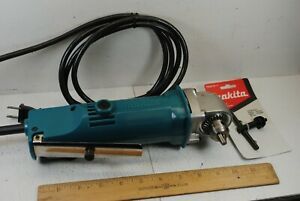 Makita No.DA3000R Corded Right Angle Drill