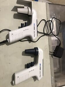 Lot Of 2 Scilogex Levo Plus Motorized Pipette Filler (2)