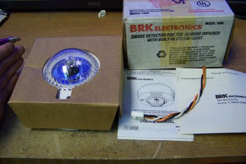 NOS BRK Electronics Model 100S 120V Smoke Detector With Built In Strobe Light