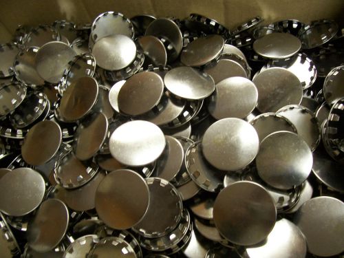 One lot of over 1600 galvanised steel snap cap, plug, cover