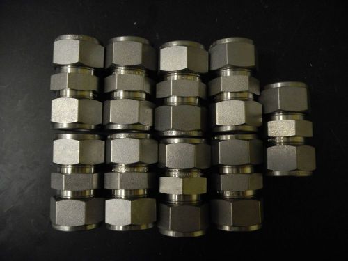 NEW Lot of 9 Swagelok SS 316 Union 3/4&#034; - 3/4&#034;  SS-1210-6 Stainless Steel
