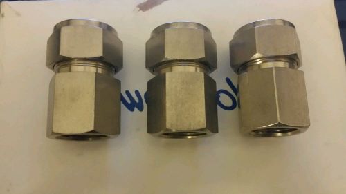 NEW!! Swagelok ss-1210-7-8 stainless steel 3/4 tube x 1/2 fnpt