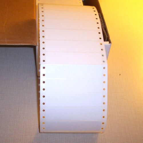 Pack of 5000 new 40015-100 dot matrix printable labels 4&#034; x 15/16 - 1&#034; white for sale