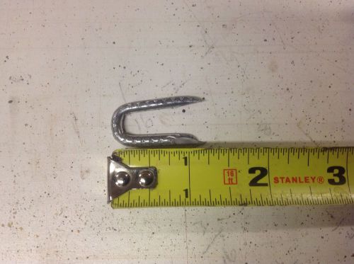 Galvanized Fence Staples - Barbed - 1-1/4 inches - Rangemaster - 5 lbs.