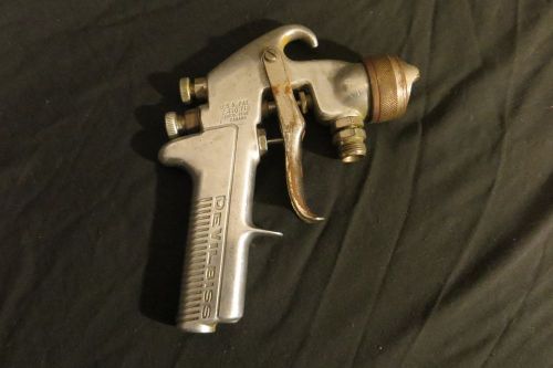 DeVilbiss JGA 502 Vintage Spray Gun in Very Good Condition