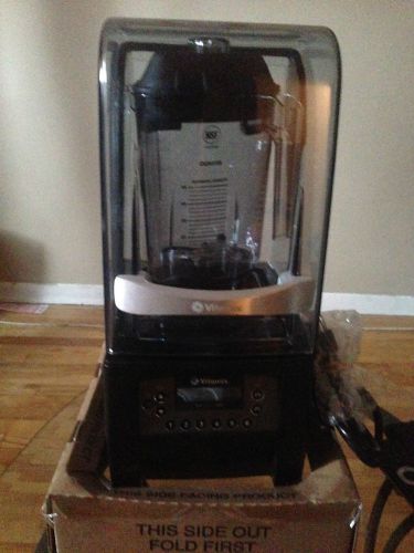 Vitamix the quiet one 36019 6-speeds blender on counter 120v ** new! for sale