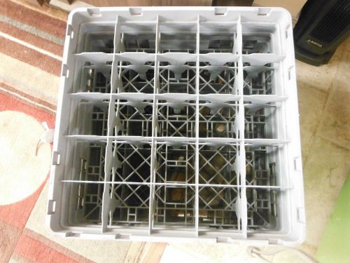 LOT OF 2 CAMBRO GLASS DISHWASHER TRAYS. HOLDS 25 GLASSES EACH