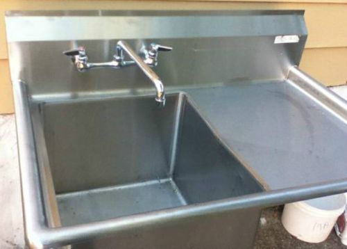 Brand New Restaurant commerical STAINLESS SINK with faucet