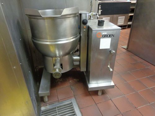 Groen Tilting Steam Kettle Model DHT/P-20, Natural Gas,used
