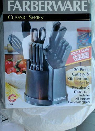 kitchen 20pc Cutlery and Tool Set in Carousel, polypropylene handles, Textured