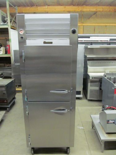 Traulsen heated hot holding / warming cabinet, on casters, great conditin!!! for sale