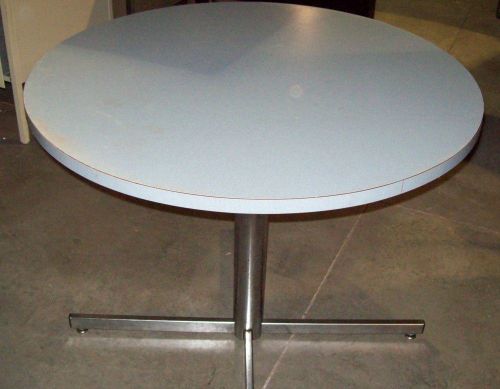 Round Grey Laminate Breakroom Table 36&#034;