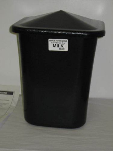 Carlisle ColdMaster 1/2 Gallon Milk Container CM1018-03