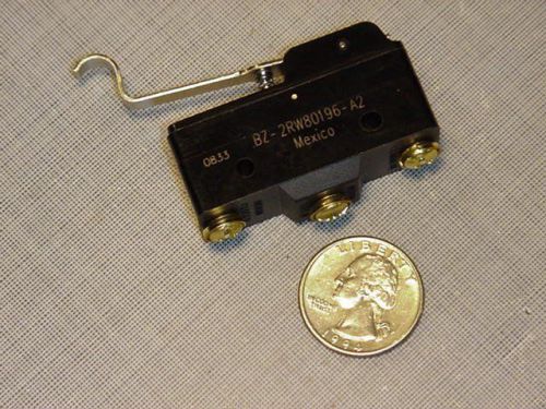 HoneyWell MicroSwitch BZ-2RW80196-A2 Hook Lever Snap Switch,15A, NEW!