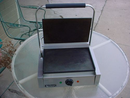 Panini Grill, single, countertop, electric, smooth plates, Adcraft SG-811E/FB