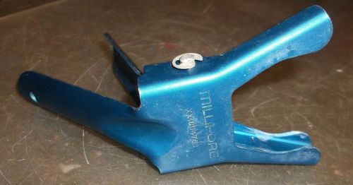 Millipore xx1004703 aluminium  lab for glass beakers  clamp  (wl22) for sale