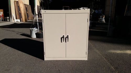 Storage cabinet metal 36&#034; wide w/lock &amp; keys hon we deliver locally northern ca for sale