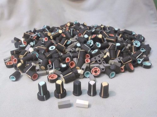 HUGE LOT OF RUBBERIZED POTENTIOMETER KNOBS AND BUTTON SWITCH CAPS, MATCHING SET