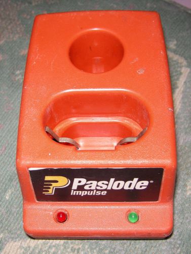 Paslode 2 port Charger Base (Used, working,  Free Shipping)