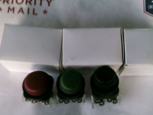 ALLEN BRADLEY 800H-R1A R2A &amp;R6A NEW LOT OF 3 RED GREEN BLACK BOOTED