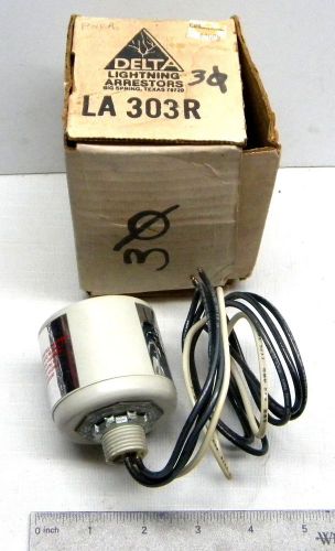 DELTA LIGHTNING ARRESTOR LA 303R USE ON 250V THREE PHASE SYSTEMS 4 WIRES