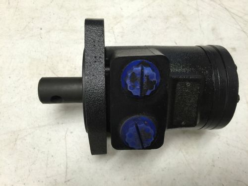 Eaton hydraulic motor pump 7/8&#034; ports 1&#039; shaft # 101-1323-009 2 bolt flange for sale