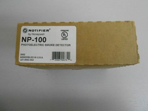 NP-100 &#034;NEW&#034; Duct Smoke Detector Head Notifier