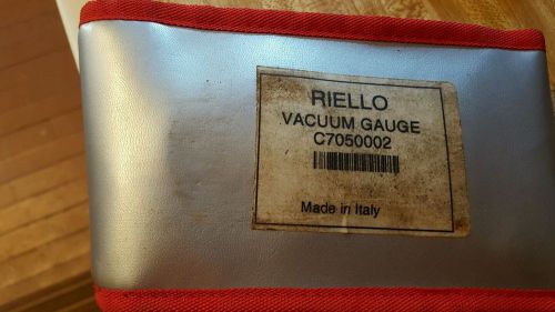 Riello vacuum gauge