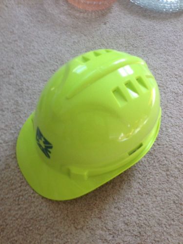 Neon Green Gateway Hard Hat, 8 PT Suspension, Ratchet, Ironworker, Contruction