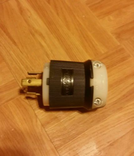 HBL 2721  30A 3ph 250VAC swist lock plug