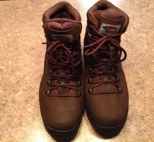 Men&#039;s AVENGER SAFETY FOOTWEAR A7270 SZ: 7.5W Work Boots, Composite Toe, W Proof