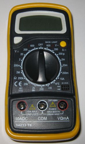 Compact Digital Multimeter with Backlight and Hold Function - DMM - Rubber Boot