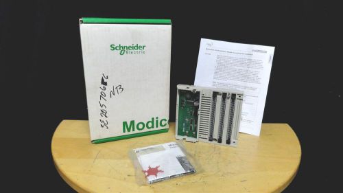 SCHNEIDER ~ PLC OUTPUT MODULE ~ PART NUMBER 170ADO35000 ~ NEW IN THE BOX