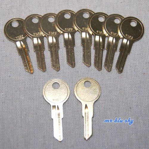 Locksmith - Lot of 10 Y103 Brass Key Blanks JET
