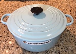 Le Creuset 5.5 Qt Round Dutch Oven Cast Iron Enameled Light Blue