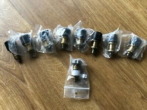 Thumb Screws for Fine Adjustment