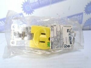 BRYANT 5261CR Yellow INDUSTRIAL Corrosion Resistant 120V 15A RECEPTACLE (NEW)