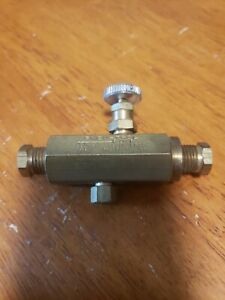 (3C4) Deltrol Fluid F20B Flow Control Valve 1/4&#034; NPT Pneu-Trol