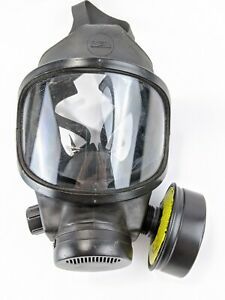 MSA Phalanx Police/Military Gas Mask with carrier and filter size medium SHTF