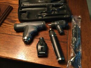 pre-Owned PanOptic  Welch Allyn Diagnostic Set 